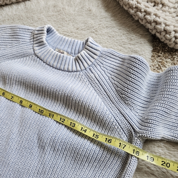 Faherty Sweater - Picture 6 of 7